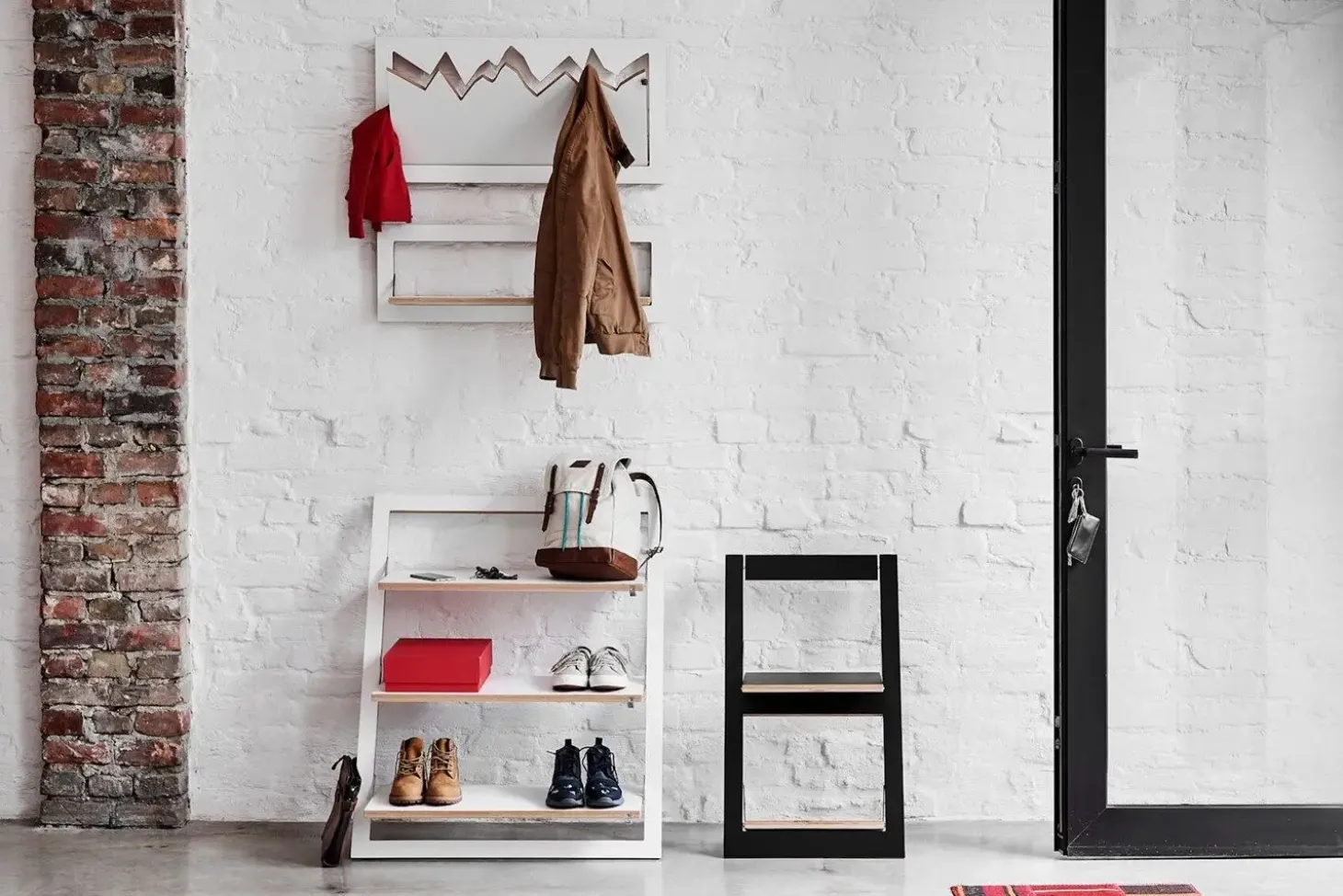 Ambivalenz - Fläpps Hängrail - Knagerække - Hvid