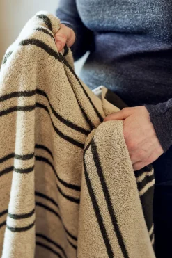 Andersen Furniture - Andersen Håndklæde - B70xL140 - Beige/Grøn