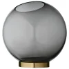 AYTM - Globe vase/krukke med fod - large - sort/messing