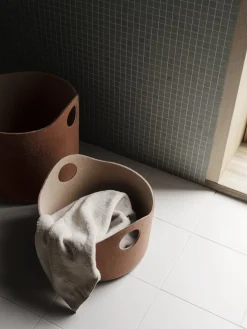 Blomus - Felt Basket S - Rustic Brown/Tan - TIGGY