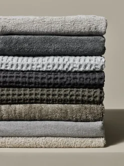 Blomus - Hand Towel - White - RIVA