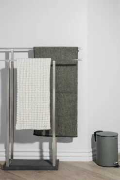 Blomus - Towel stand - polished - MENOTO