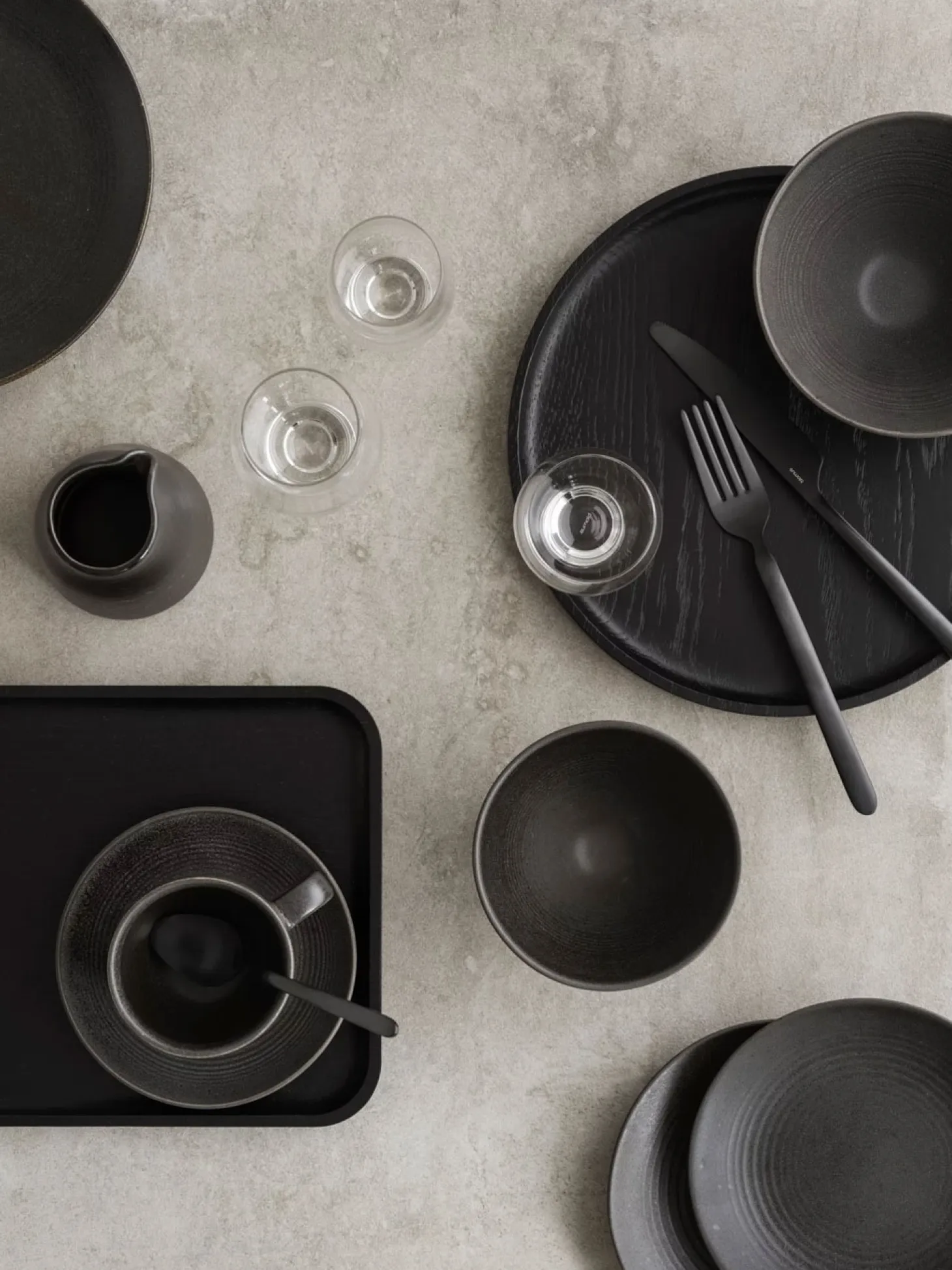 Blomus - Tray S - OKU - Sort - H2 x L12 x W25 cm