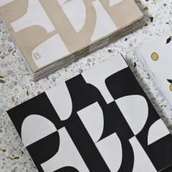 Broste Copenhagen - Papirservietter - Lara - 33x33 cm - Black/Off white