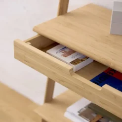 Cinas - Noble entré væg møbel i bambus med 6 knager, 1 skuffe og en hylde