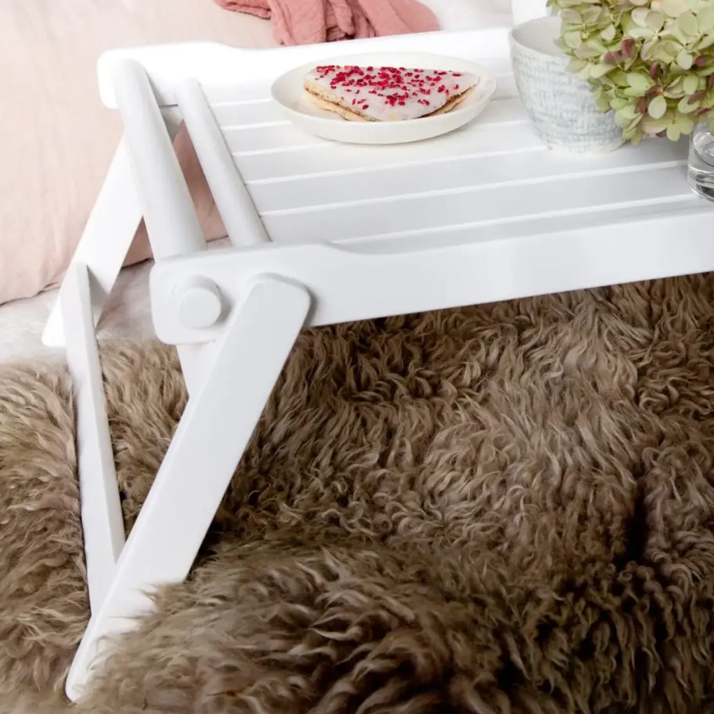 Cinas - Sengebakke i mat hvid mahogni