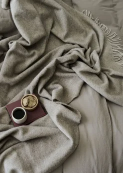 Compliments - Plaid - Waves Throw 140x200 cm - Sand