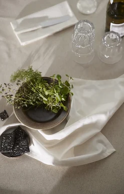 Compliments - Serviet - Wind Damask 45x45 cm - Cream