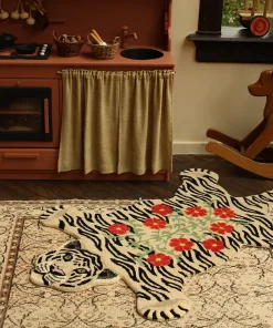 Doing Goods - Floral White Gulvtæppe - Large