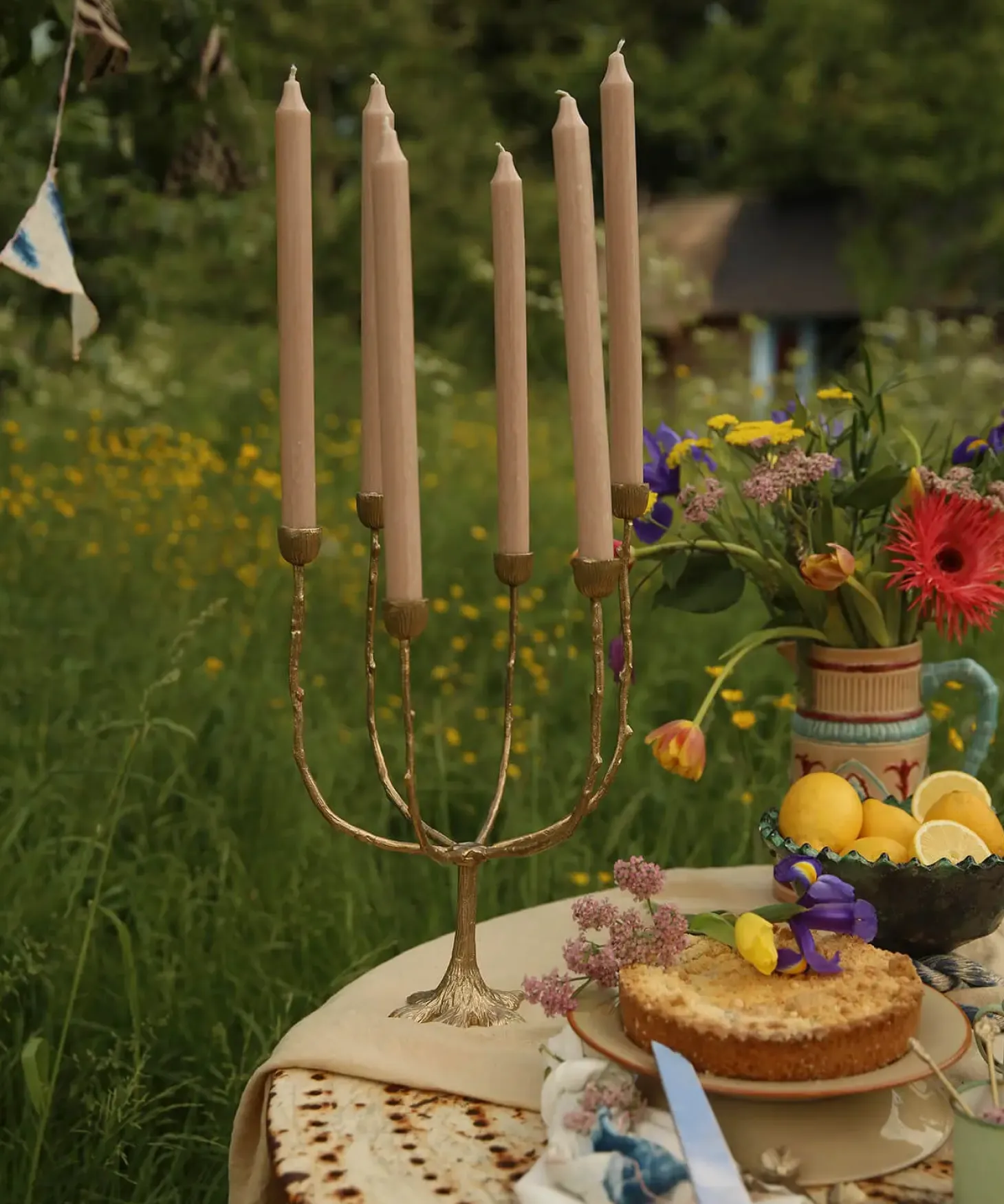 Doing Goods - Lysestage - 6 armet lysestage - Misty Multi - Messing/Brass