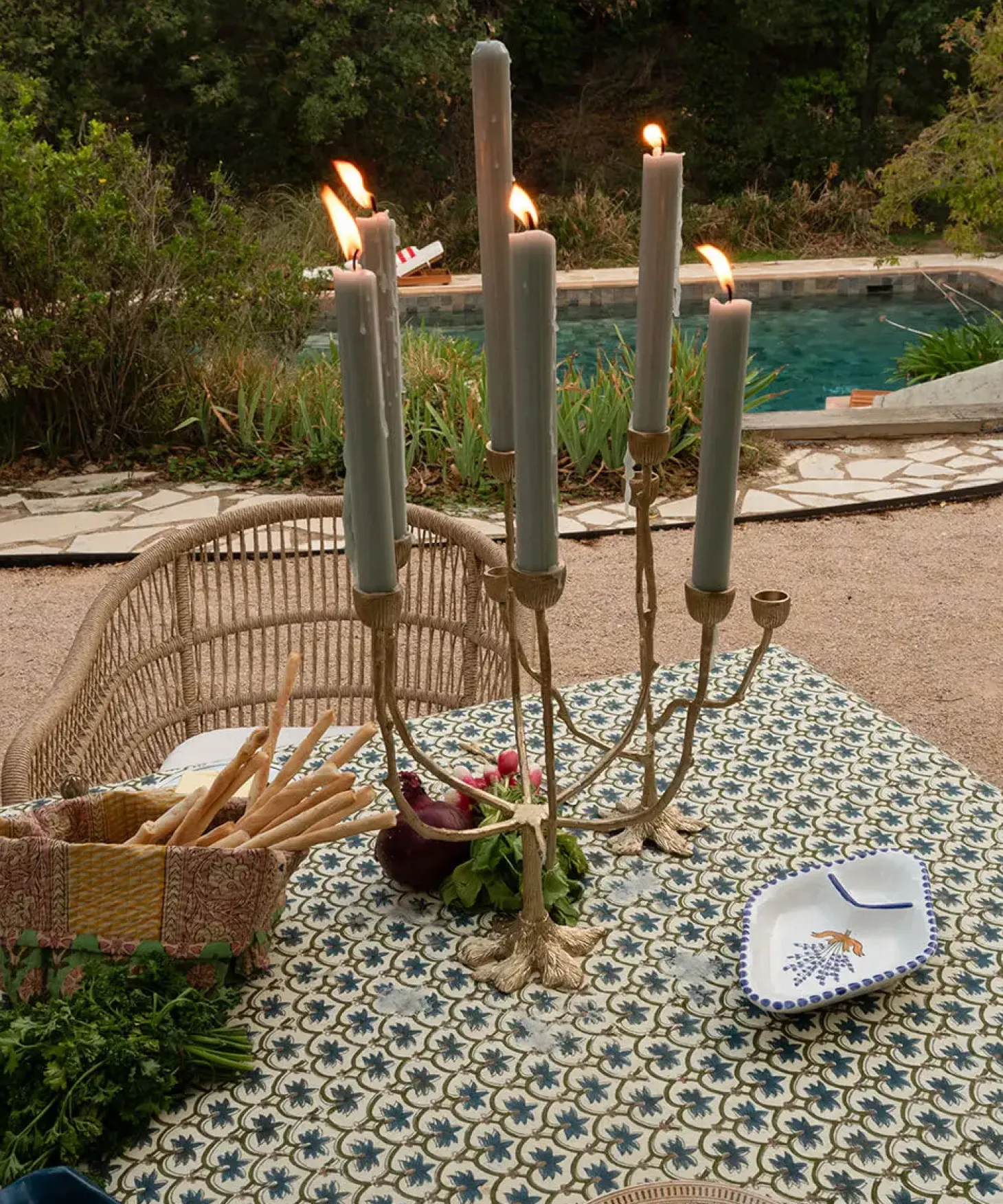 Doing Goods - Lysestage - 6 armet lysestage - Misty Multi - Messing/Brass