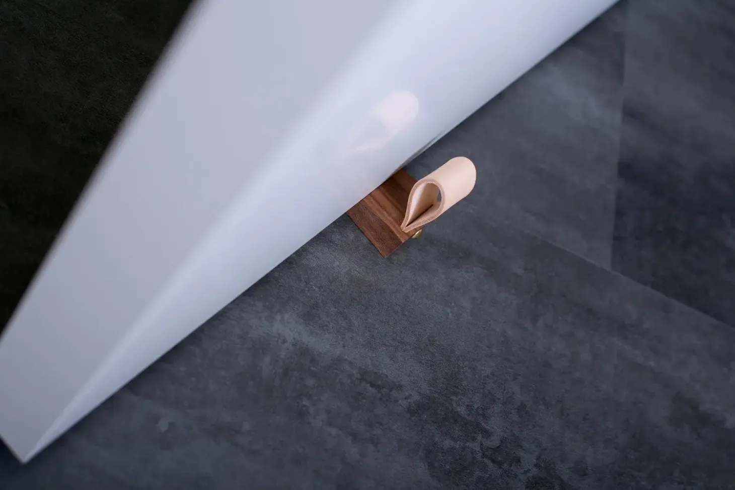 Dot Aarhus - Kiel - Dørkile/Dørstopper - Eg - 2 cm. høj