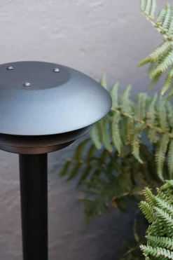 Dyberg Larsen - DL20 bedlampe - udendørs havelampe - sort (højde 80 cm)