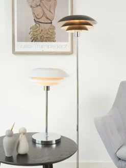 Dyberg Larsen - DL31 Bordlampe - Mat hvid - 31x50 cm