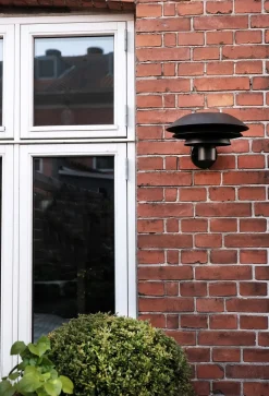 Dyberg Larsen - DL31 væglampe - udendørs - sort