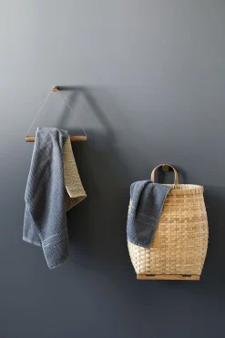 Ekta Living - Håndklædeholder - Towel hanger - Røget eg/Læder