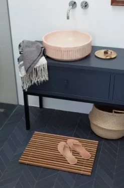 Fritz Hansen - Baderumsmåtte i Teaktræ - 58x40 cm