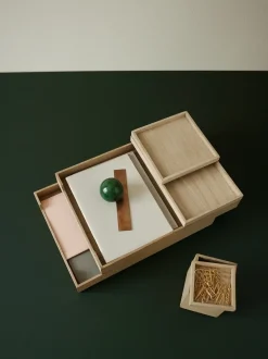 Fritz Hansen - Brevbakke - Nomad - 24 x 32 cm - Eg