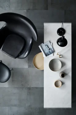 Fritz Hansen - Kaiser Idell 6556-T - Bordlampe - Sort