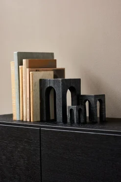 Gejst - Arkis Bogstøtter, Sort