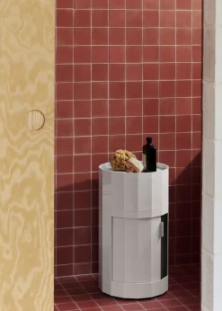 Hay - Facet Cabinet - Misty Blue - low - sidebord - blå - med hjul