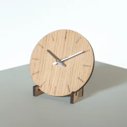 Hemverk - Vægur - Lys Eg - Ø12 cm - Sølv visere