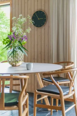 Hemverk - Vægur - Lys Eg/Mørkegrøn - Kobber visere - Ø38 cm