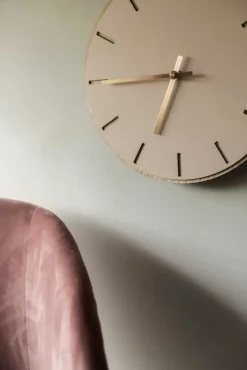 Hemverk - Vægur - Lys Eg/Powder Dusty Rose - Guld visere - Ø38 cm