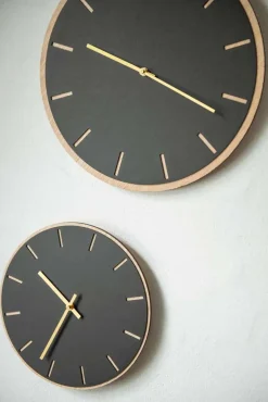 Hemverk - Vægur - Lys Eg/Sort - Kobber visere - Ø28 cm