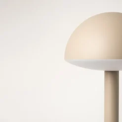 Humble Lights - Bordlampe - Bug - Beige