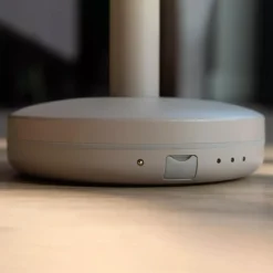 Humble Lights - Bordlampe - Bug - Beige