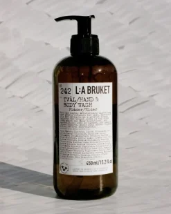 L:A Bruket - Flydende Hånd- og kropssæbe 450 ml - Hyldeblomst