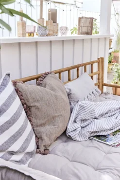 Lene Bjerre - Oville pude 50x50 cm. mørk sand m. kvaster