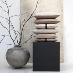 Louise Smærup - Pude Phobos - Light Sand (50x50 cm)