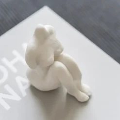 Mette Ditmer - ART PIECE Sitting Woman - Off-white