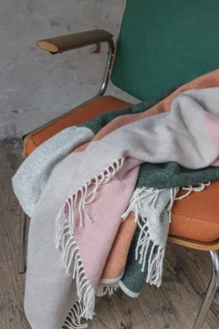 Mette Ditmer - BRICK throw - Brick