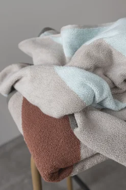 Mette Ditmer - DIAGONAL towel - Brick