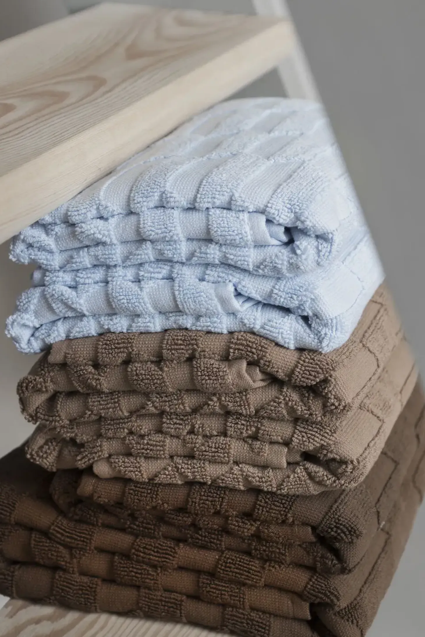 Mette Ditmer - GEO-håndklæde - Light Blue - W35 x L55 cm