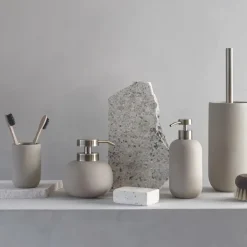 Mette Ditmer - LOTUS dispenser (lav) - Sand