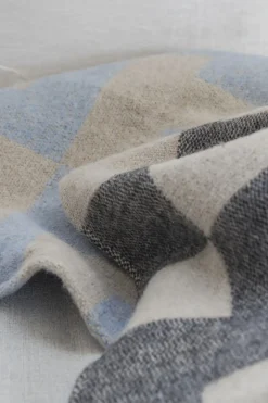 Mette Ditmer - MAZE-plaid - Light blue - W130 x L190 cm