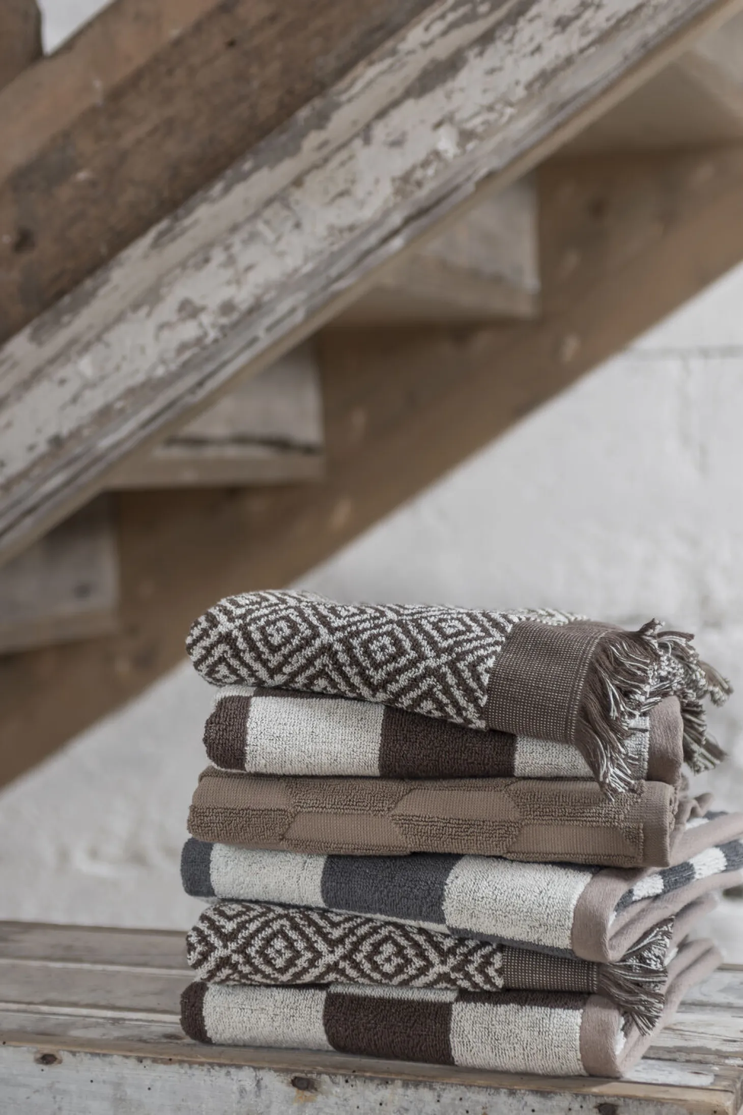 Mette Ditmer - RETRO-håndklæde - Chocolate - W70 x L133 cm