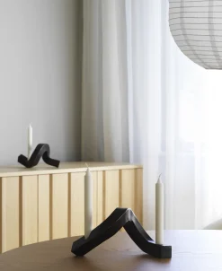 Normann Copenhagen - Lysestage - Crooked Candlestick Two - Bronze