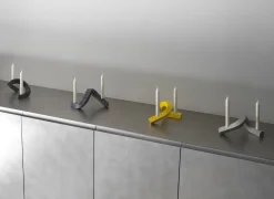 Normann Copenhagen - Lysestage - Crooked Candlestick Two - Yellow/Gul