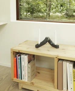 Normann Copenhagen - Lysestage - Crooked Candlestick Two - Grey / Grå