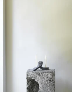 Normann Copenhagen - Lysestage - Crooked Candlestick Two - Grey / Grå