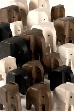 NovoForm - Baby Elefant, sortbejdset eg (Small)