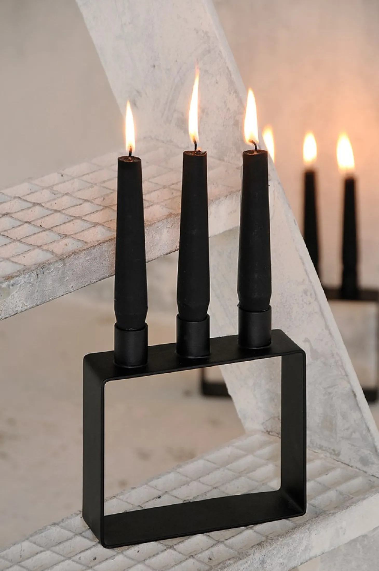 NovoForm - FRAME 3, lysestage