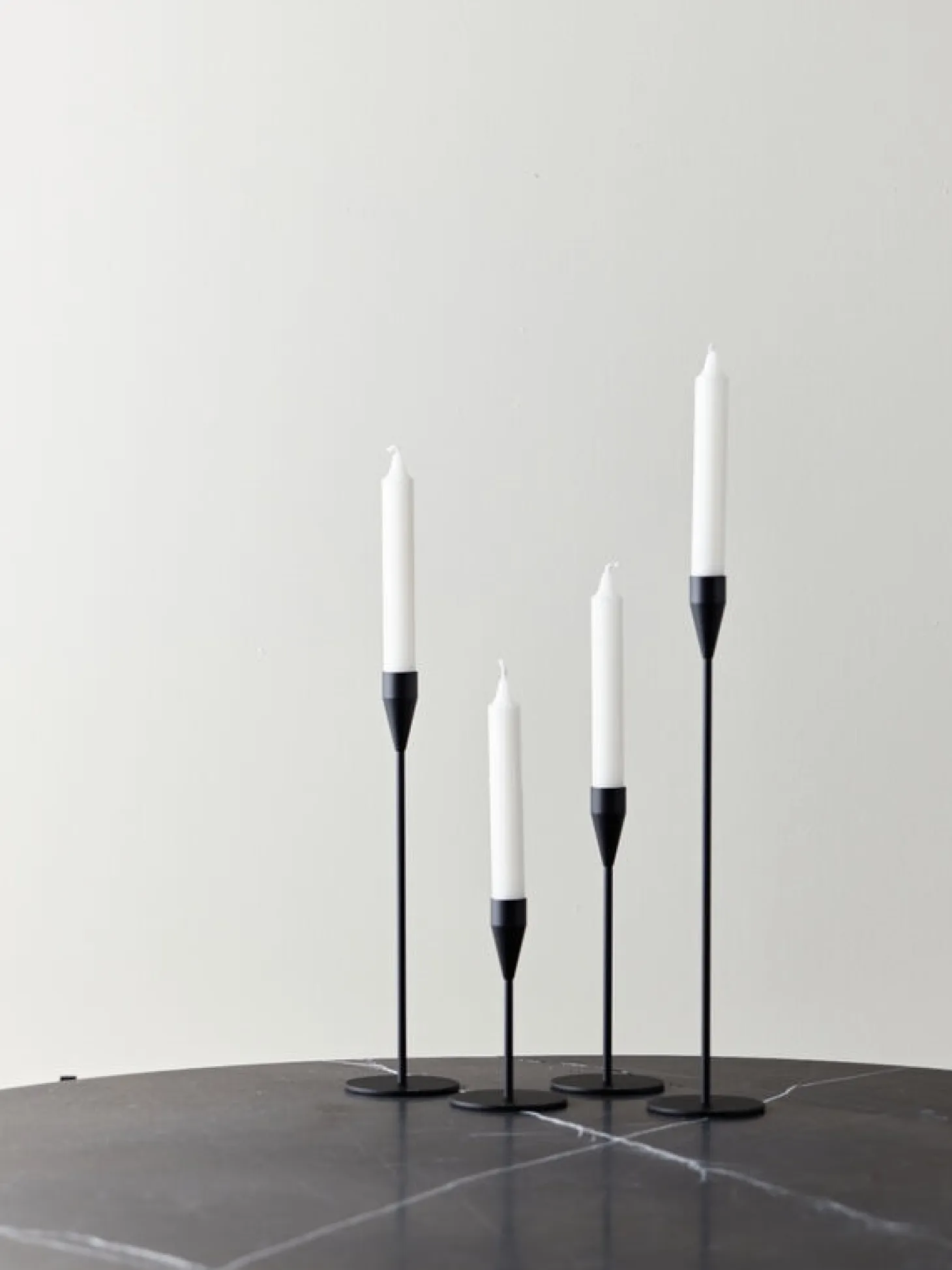 Piet Hein - SORT Lysestage Saturn 36 cm