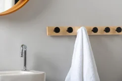 Present time - Coat rack Knobs pinewood black