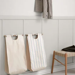 ReCollector - væghængt opbevaringsløsning til vasketøj - Cobolt blå